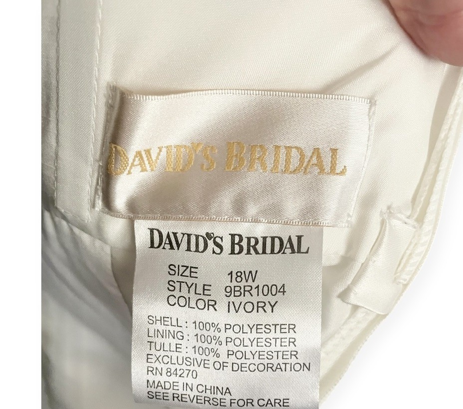 David’s Bridal Tulle Tea-Length Ivory Wedding dress gown plus women’s 18W midi
