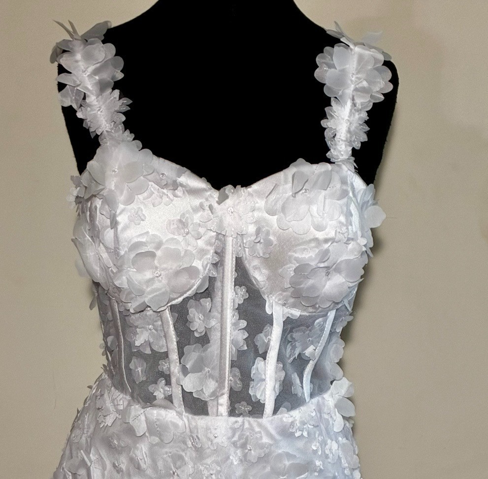 NWT-Womens Fashion-Mini Petals Corset Back Wedding/Reception Dress(White)-Sz 6/8