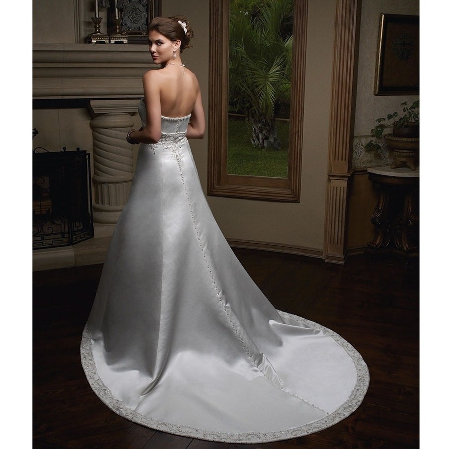 Casablanca Bridal | NWT Strapless Crystal Wedding Dress 1922 Size 12