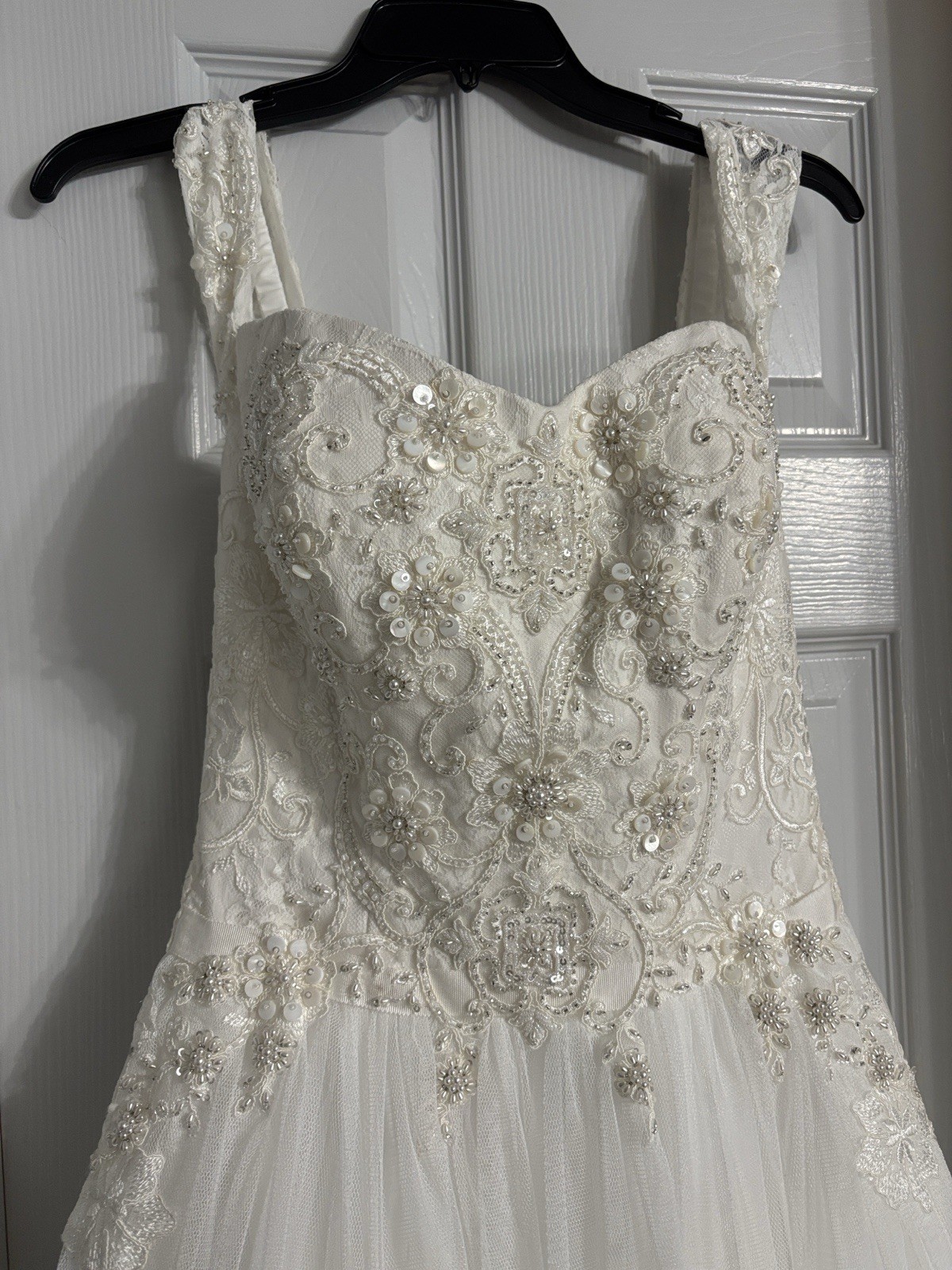NWT Oleg Cassini CWG729 Off Shoulder Tulle Ballgown Wedding Dress White Size 4
