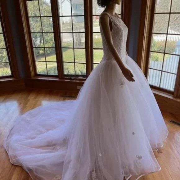 *Venus White Sleeveless Beaded Lace Tulle Wedding Ball Gown Bridal Dress Size 10