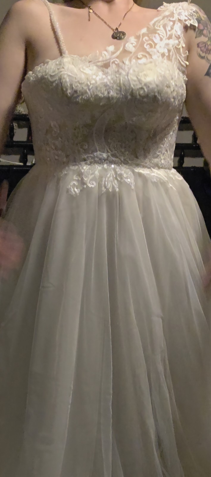 VLADIYAN $699 wedding Gown, Size 10 Tags Attached. Not Altered originally $2240