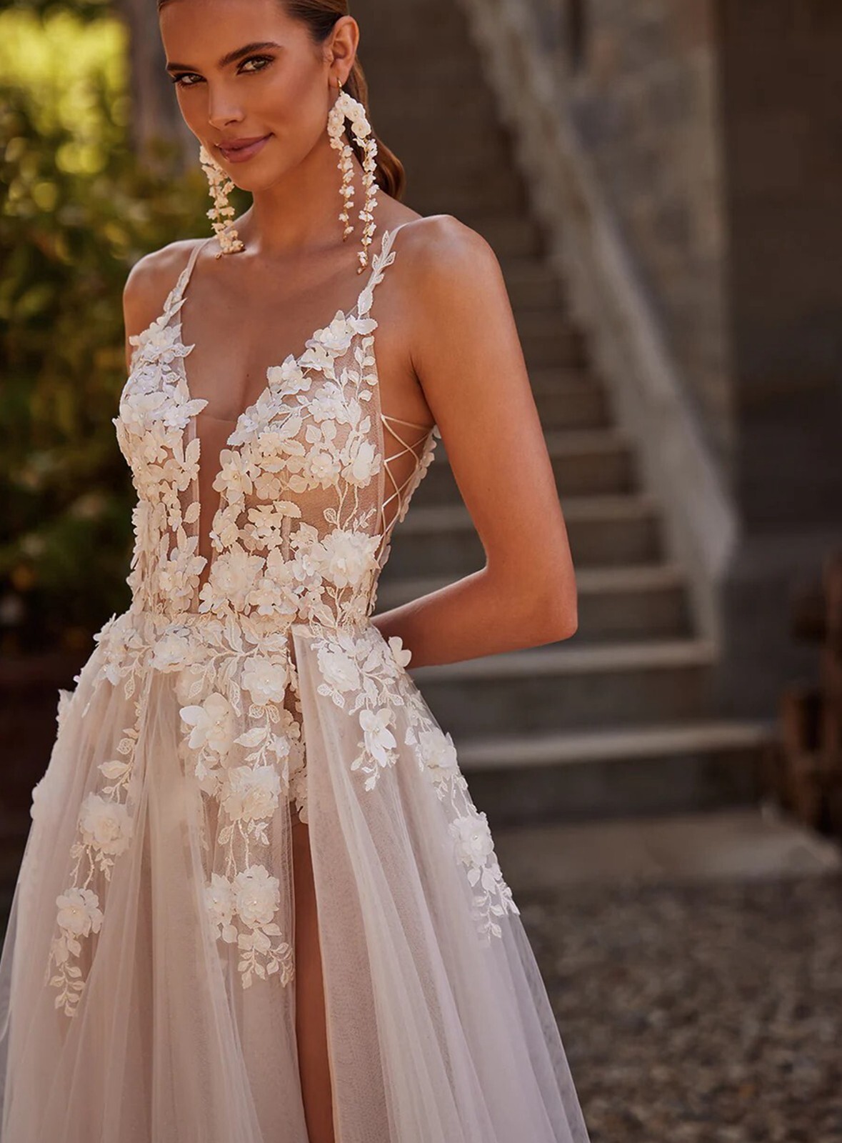 2025 Summer Beach Leaves Lace Wedding Dress Bridal Gown Custom made Sheer Bodice