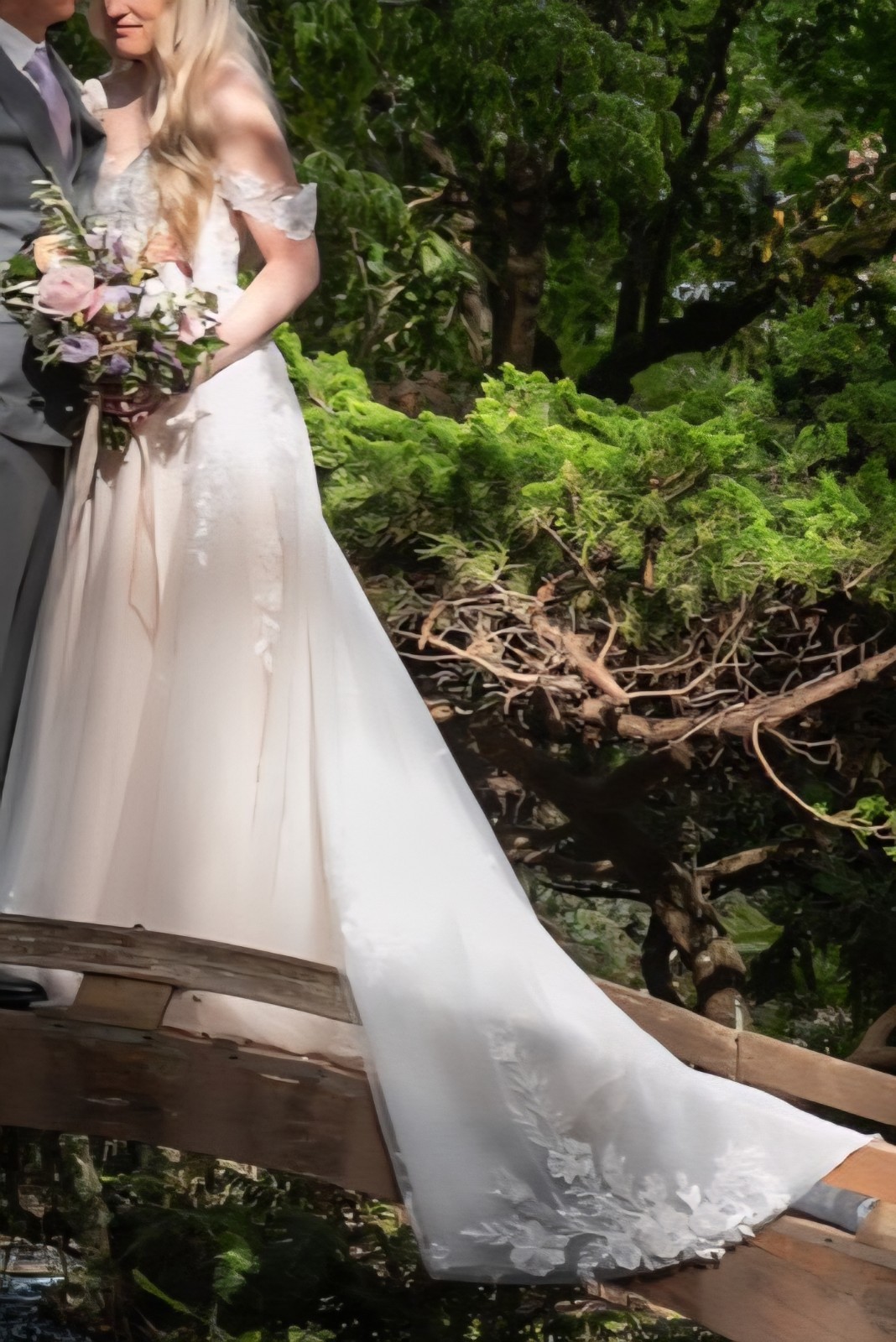 Wedding Dress Size 8 Champagne/Blush/Ivory/Nude Pre-owned Professionally Cleaned