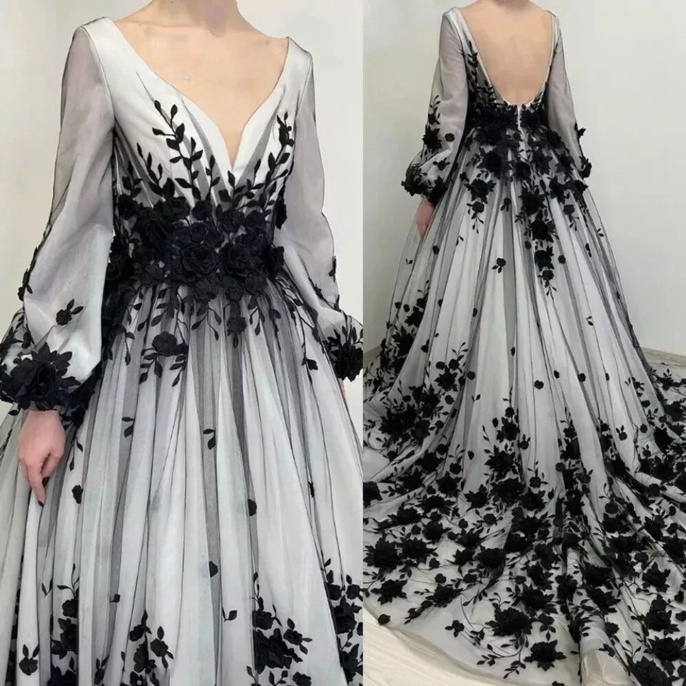 Gothic Black White Wedding Dresses V-Neck Long Sleeves Lace Florals Bridal Gowns