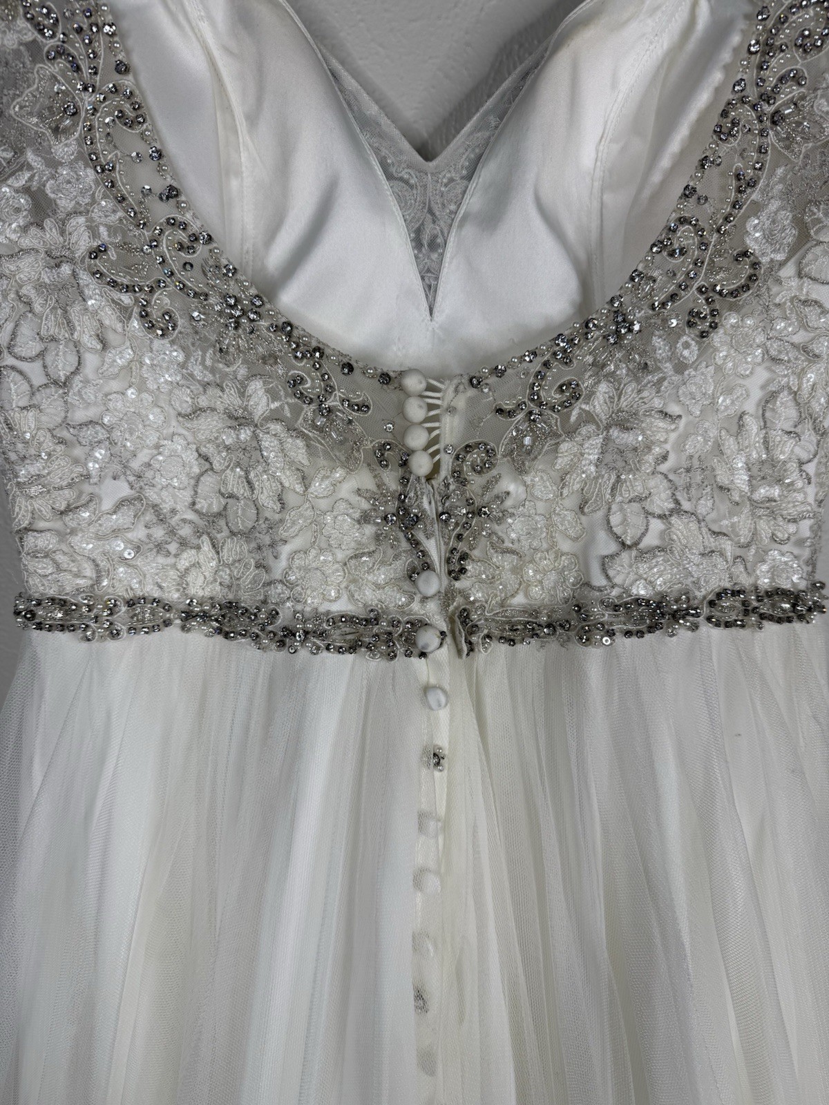Allure Bridal Beaded Crystal Buttons Wedding Dress Ivory Silver 14 9373 Train