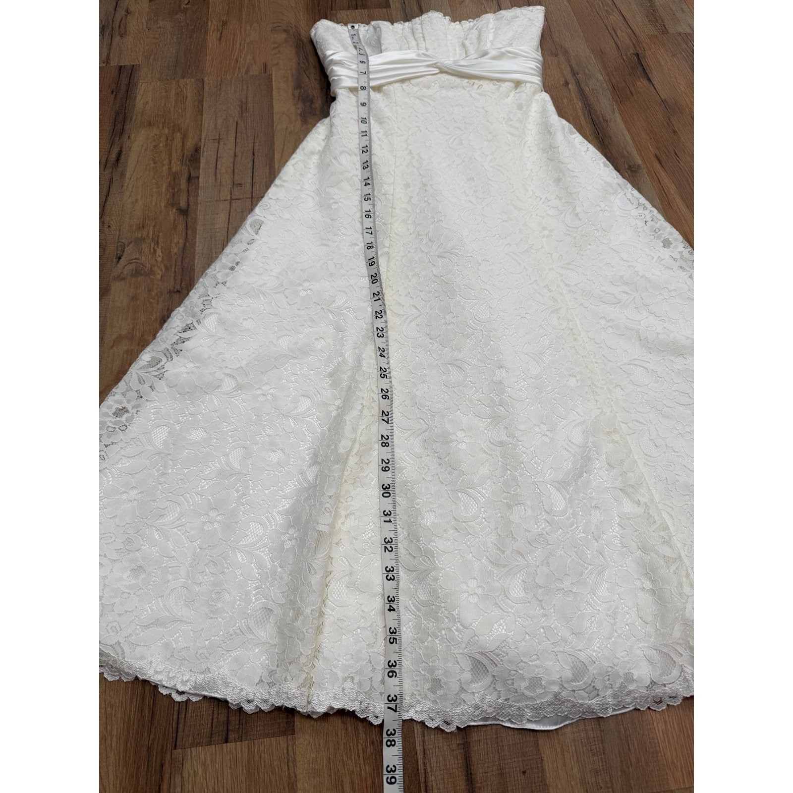 NWT David’s Bridal Ivory Lace Strapless Midi Dress Wedding Size 2