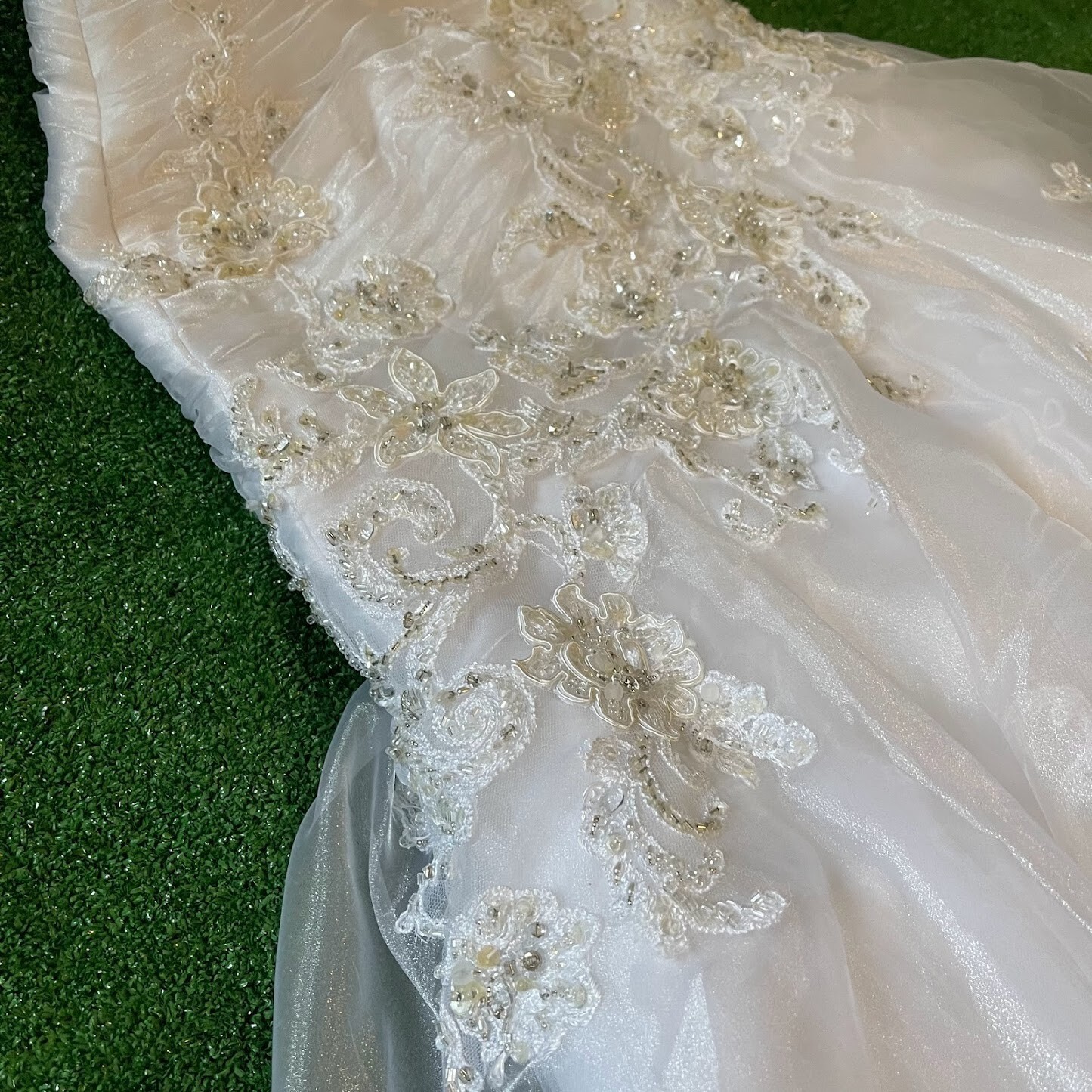 Maggie Sottero Haute Couture Imperial Gown Off Shoulder Wedding Dress Size 0