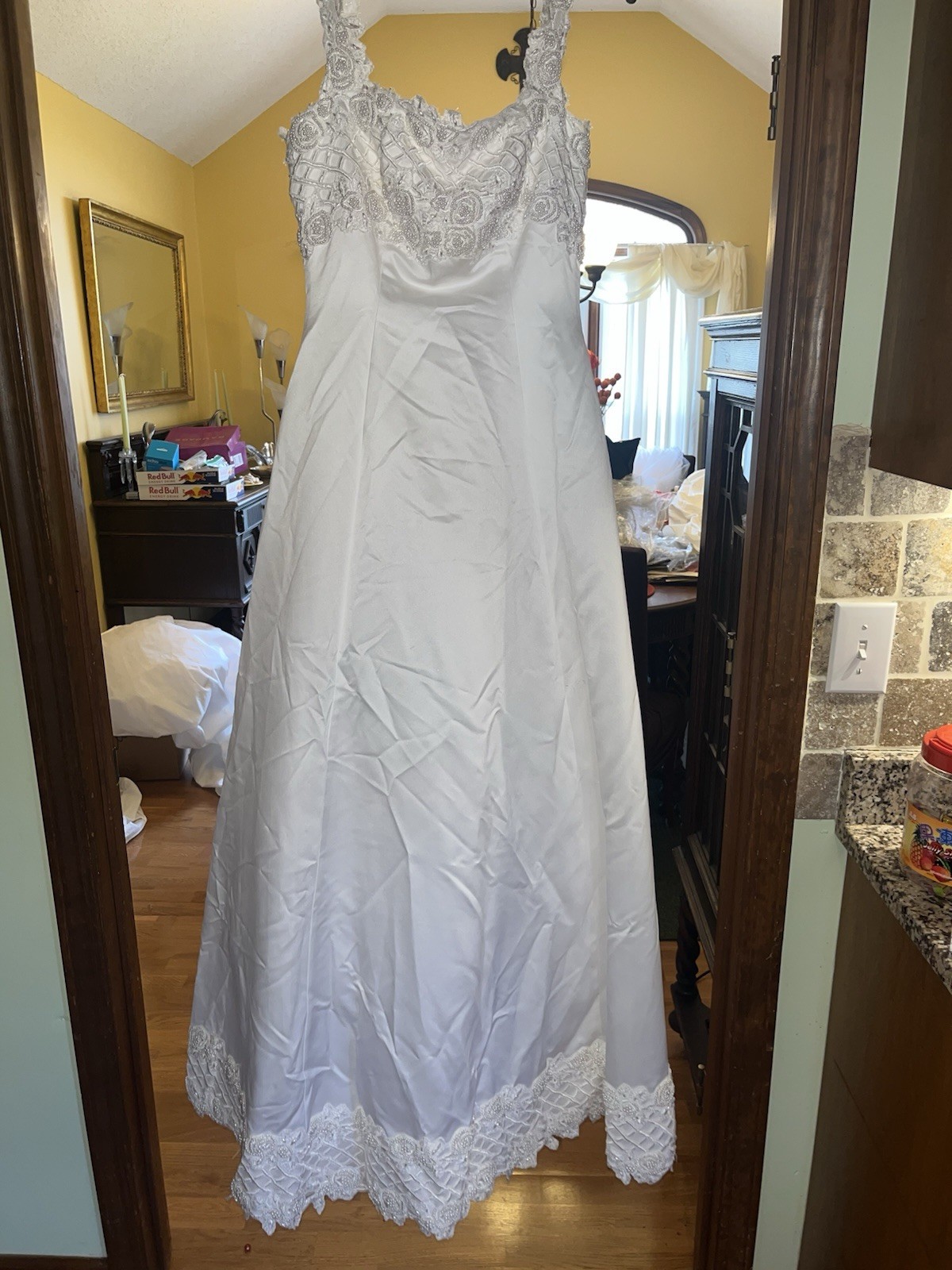 Vintage Jasmine Wedding Gown/ Dress Size 8 White Beaded Style S97S5 NWT