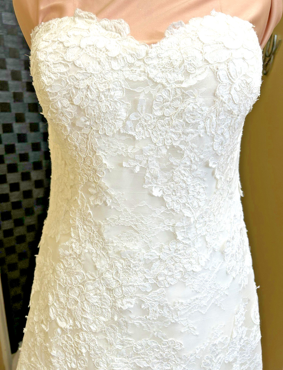 Pronovias Tisha Off White Wedding Dress with Tag Size 16