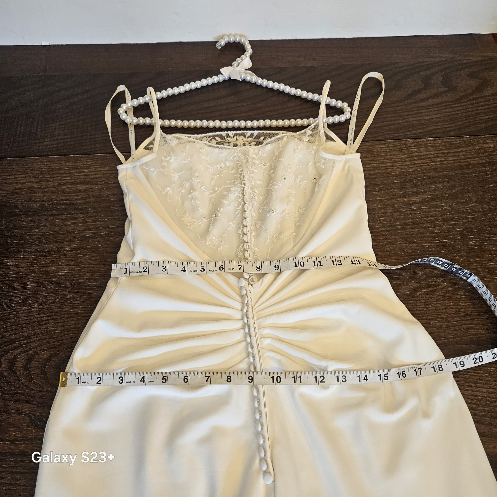 Vintage 2004 Ivory Bridal Gown Illusion Back Covered Buttons Chapel Train Sz 10