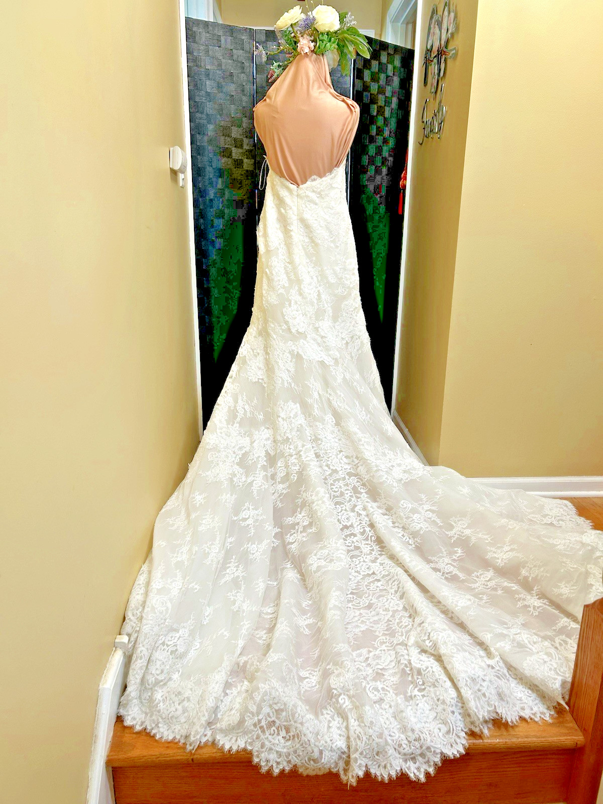 Pronovias Tisha Off White Wedding Dress with Tag Size 16