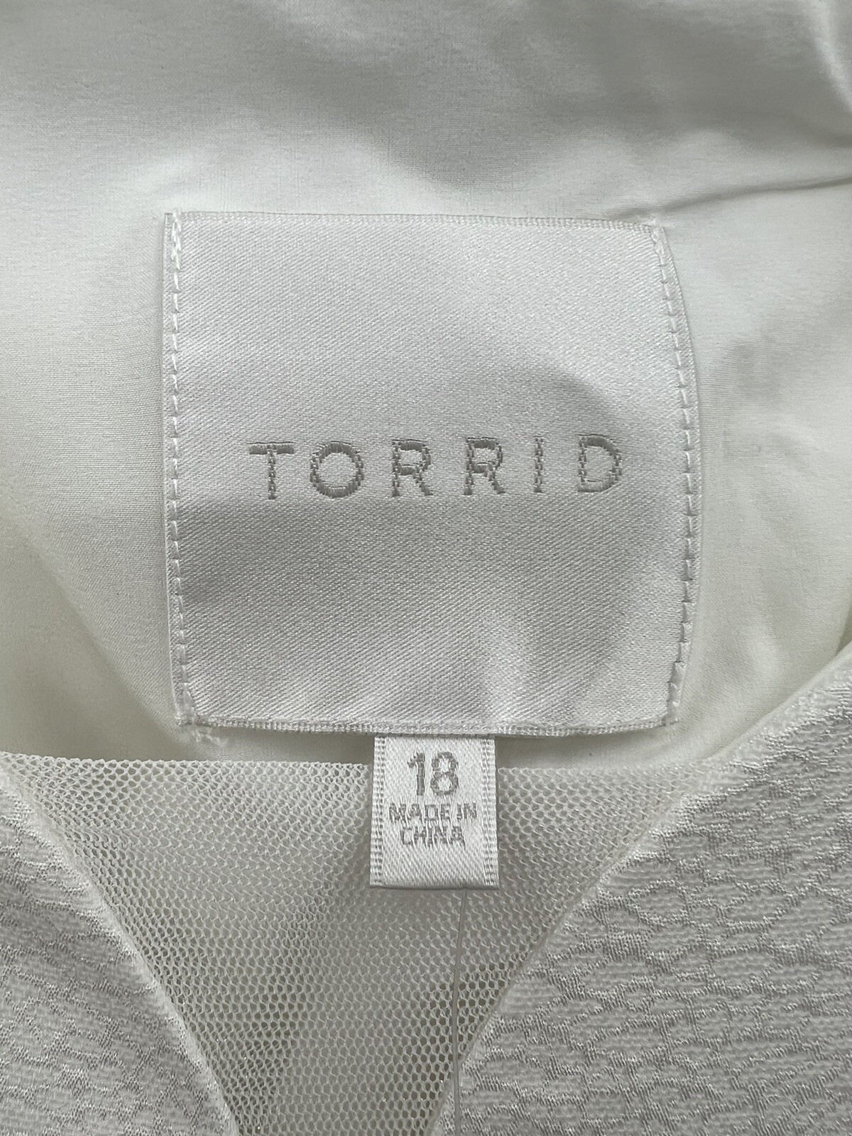 Torrid Women’s 18 Wedding Gown Dress Off White Jacquard Sweetheart Corset Back