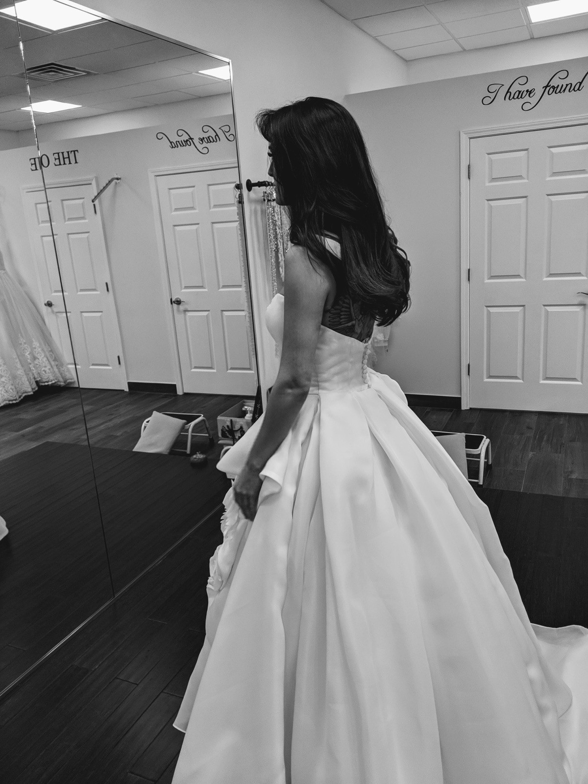 NEVER BEEN WORN!! WEDDING BALL GOWN BARELY BLUSH COLOR