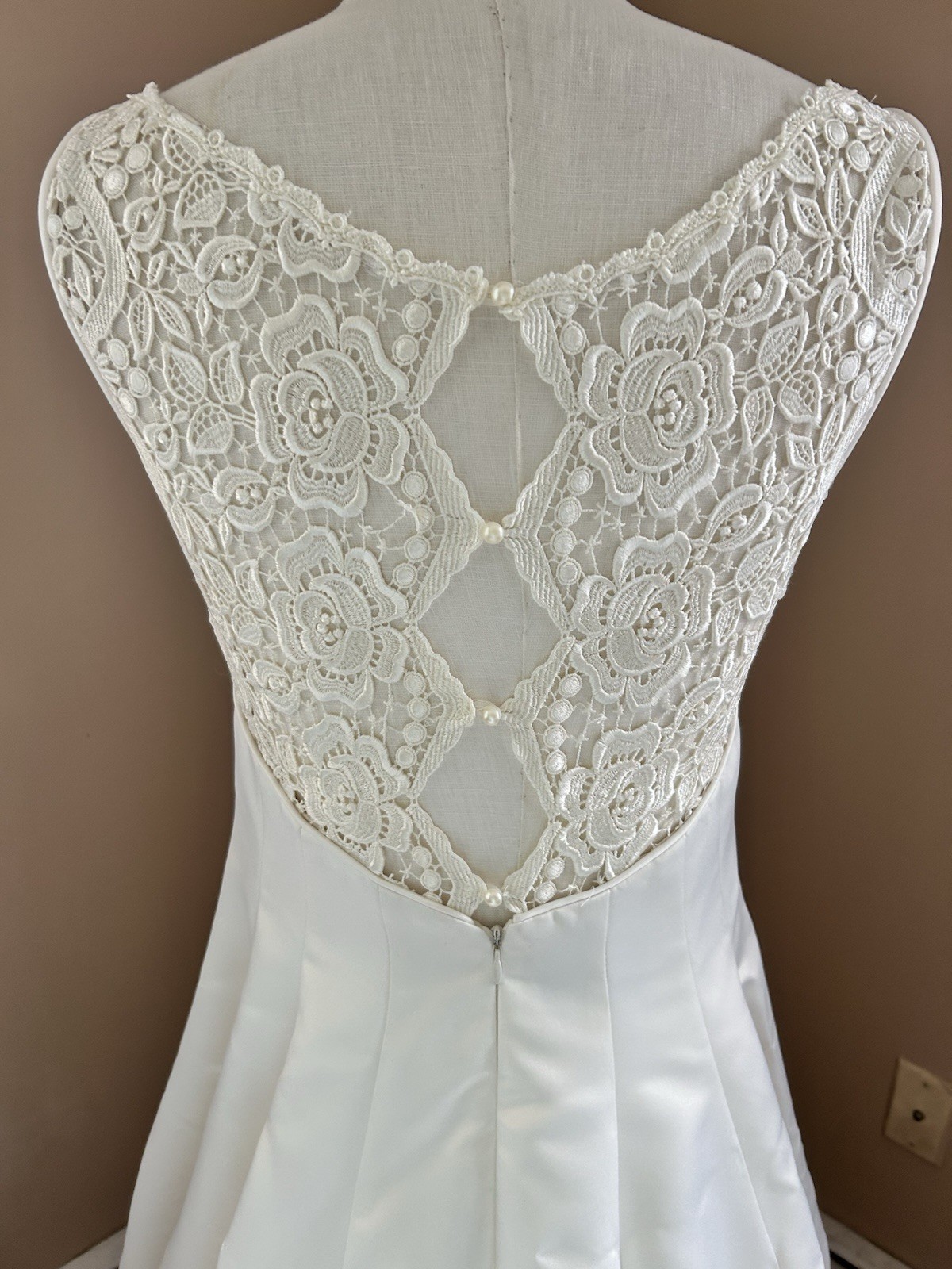Jessica McClintock Sleeveless Wedding Gown Dress Ivory Lace Bodice Size 8