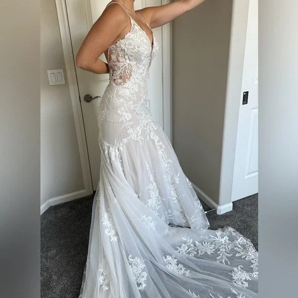 Essence Of Australia Style D2770 Wedding Dress Size 10