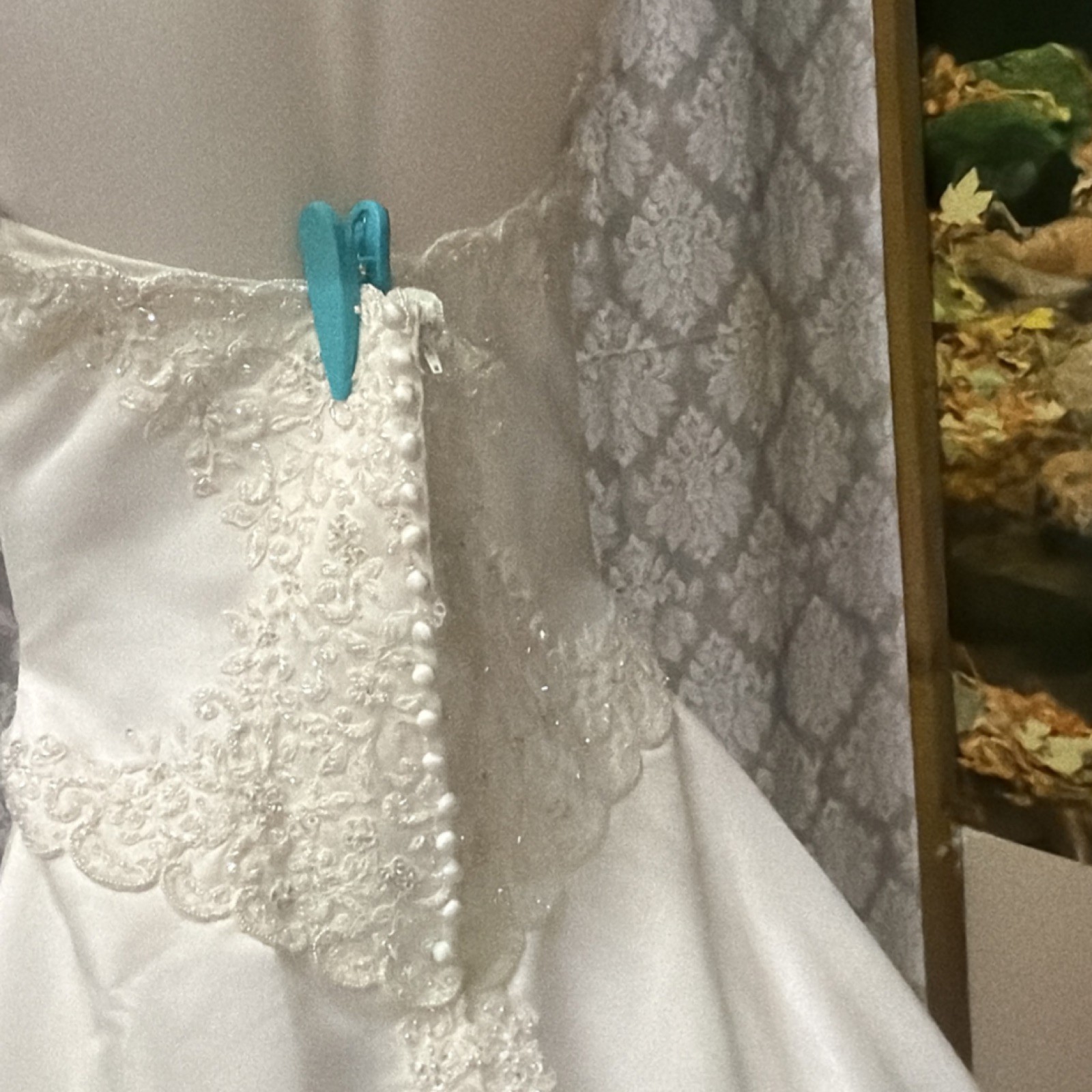 Ivory Strapless Lace Beaded A-Line Wedding Dress Train Buttons Size 16 Lot #7