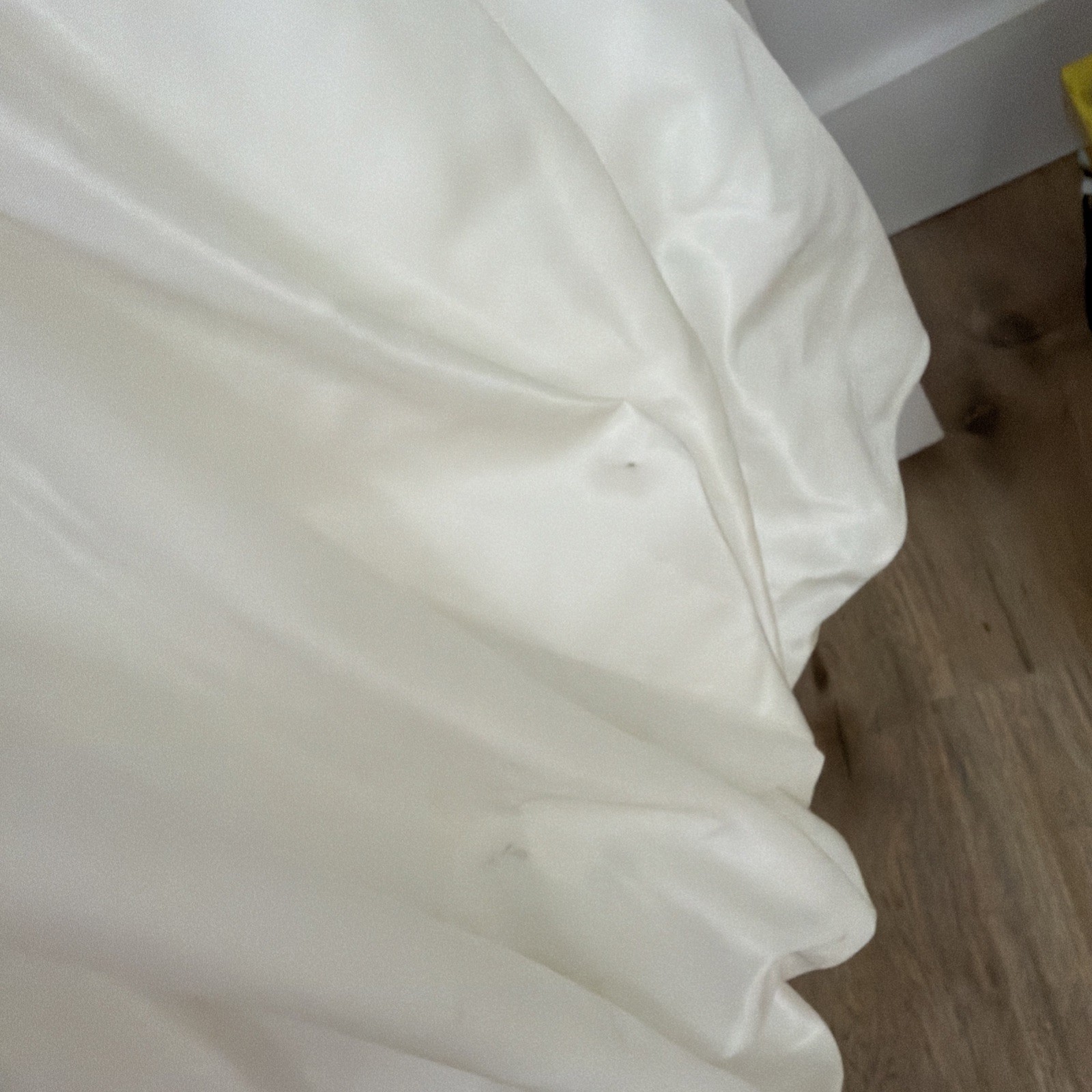 Allure Size 8 Strapless Wedding Dress