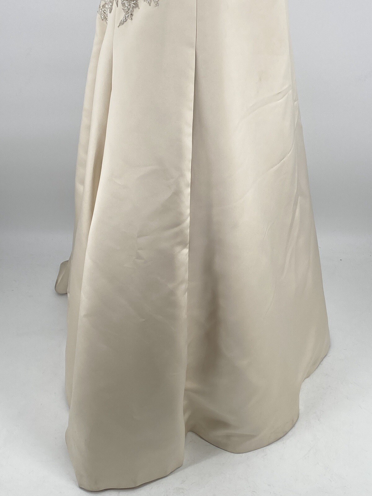 Anjolique Strapless Wedding Dress Beaded Off-White Full Skirt Size 10