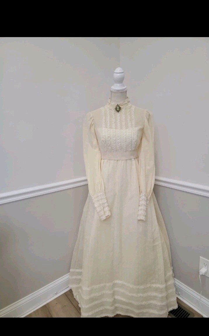 VTG Edwardian Revival Wedding Dress – High Neck Lace Long Sleeve Prairie Gown W6