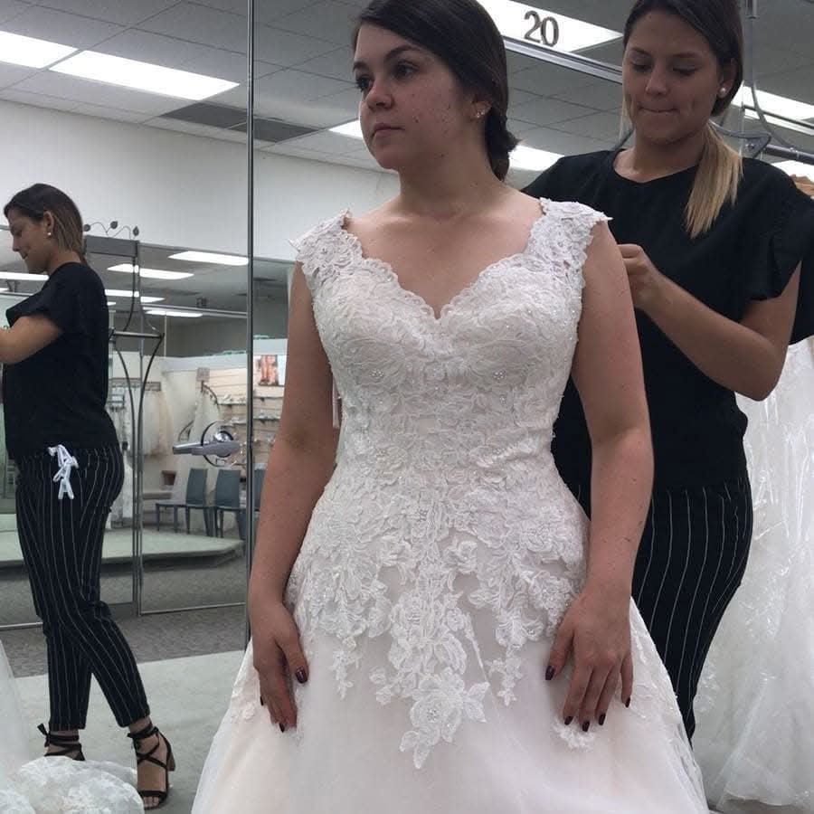 WHITE DAVIDS BRIDAL DRESS/VESTIDO DE NOVIA BLANCO DE DAVIDS BRIDAL