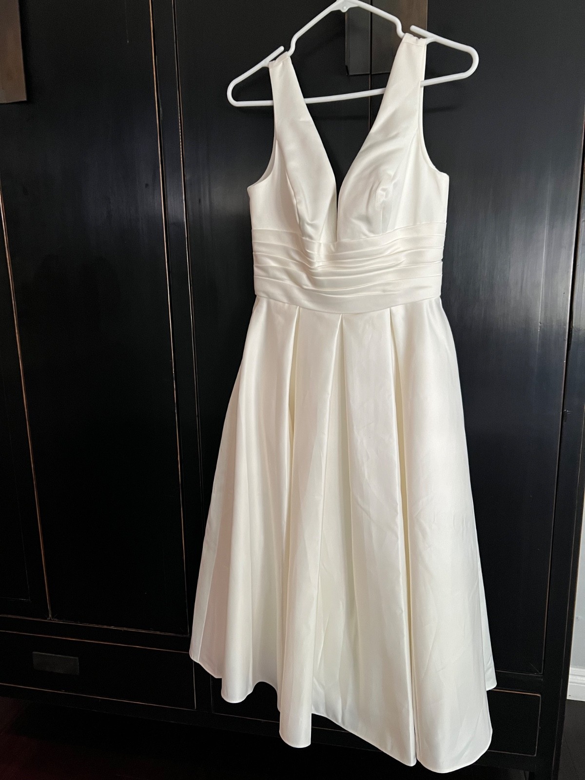 David’s Bridal Wedding Satin V-Neck Tea Length A-Line Dress – Ivory Size 6
