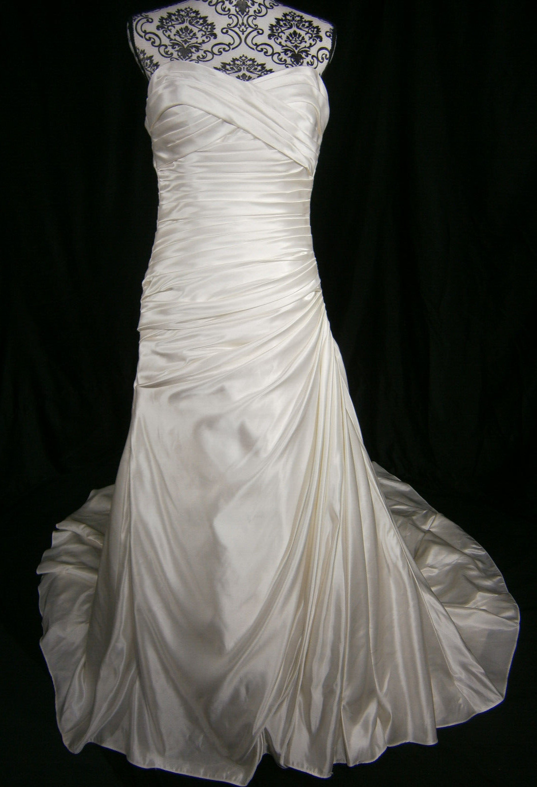 Essense of Australia Wedding Dress Off-White Satin Strapless Ruched Corset NEW
