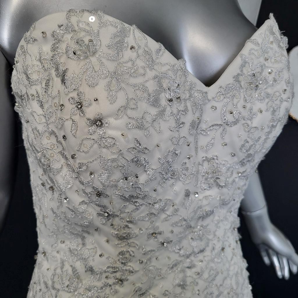 NWT~$1599~DA VINCI~SZ 6~IVORY STRAPLESS EMBELLISHED BALL GOWN WEDDING DRESS