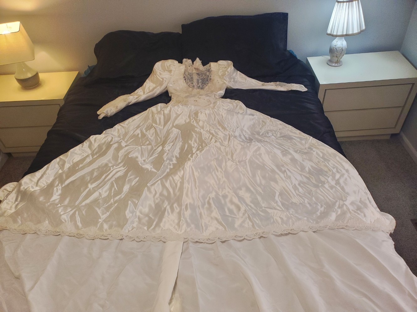 Vintage 80s Wedding Dress Sz Medium (12P?) Acetate Satin Long Sleeve High Neck