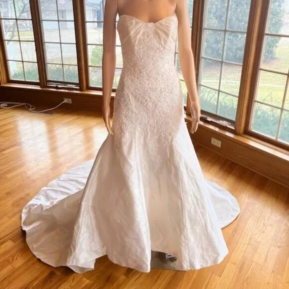* Maggie Sottero Cream Beaded Taffeta Strapless Wedding Gown Bridal Dress Size 4