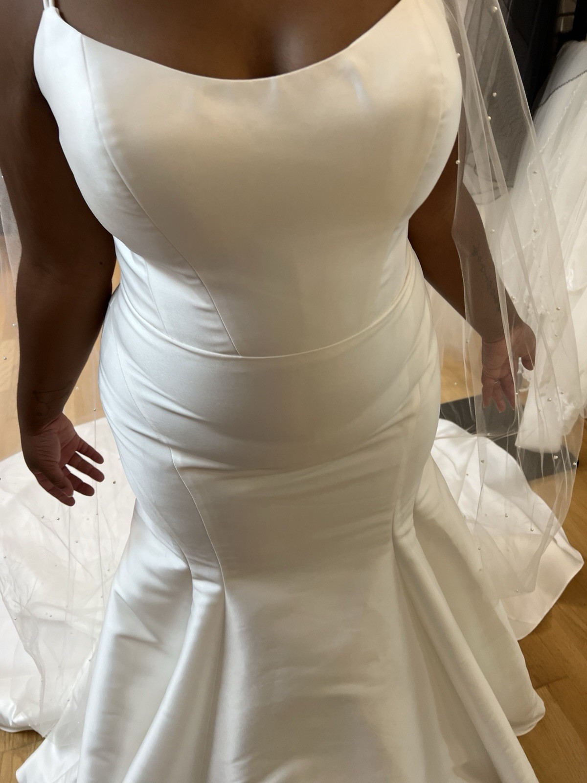Essence of Australia Fit & Flare Sleeveless Wedding Dress 18 White Ivory Train