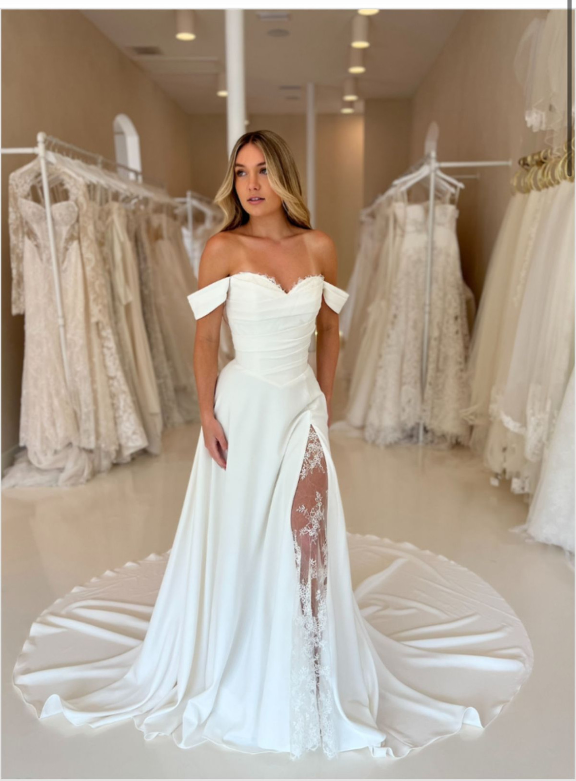 Elegant Wedding Dress Side Slit Off Shoulder Lace Satin Bridal Gown Sweep Train