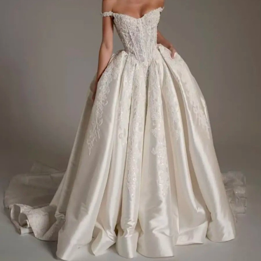 Luxury Princess Off Shoulder Wedding Dresses Lace Beaded Custom Made Bridal Gown