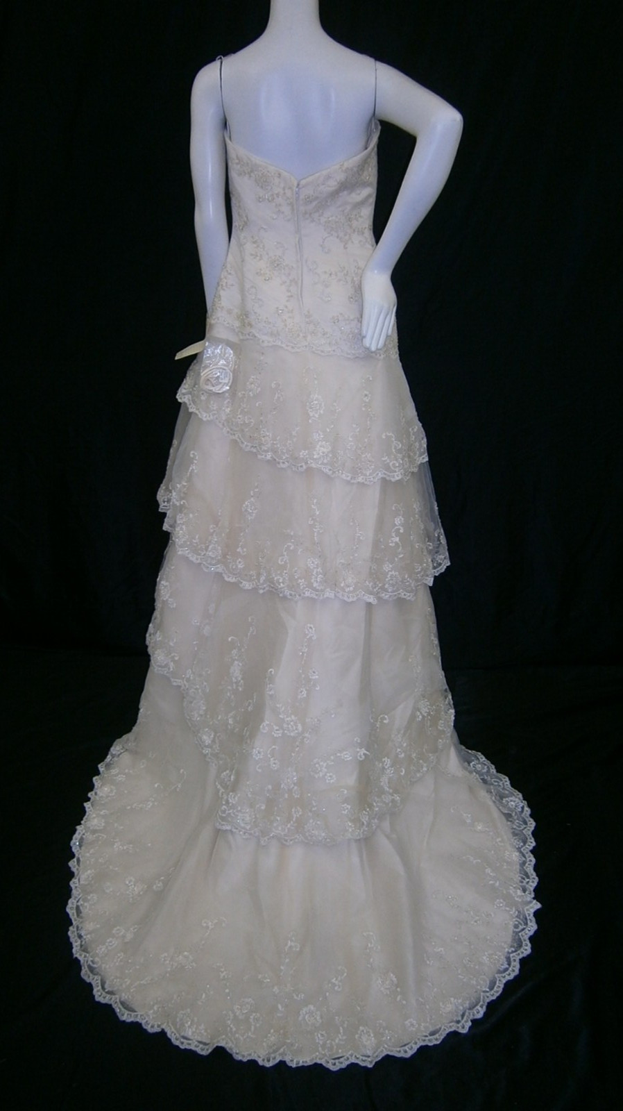 Casablanca Wedding Dress 12 Champagne Gold Asymmetrical Tiers Lace Romantic