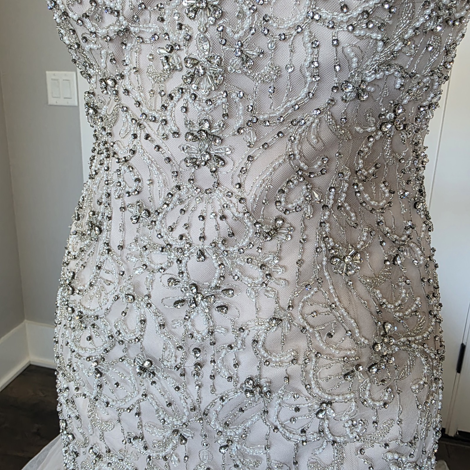 Essense of Australia Sample Wedding Dress D2195 Mermaid Sweetheart Beaded 14