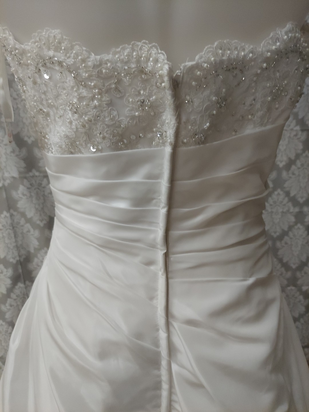 **Edan Bridal Size 8 White Beaded Embroderery Pleated Torso Wedding Dress**