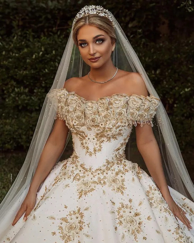 Luxury Wedding Dresses Crystal Beading 3D Floral Appliques Bridal Gown Princess