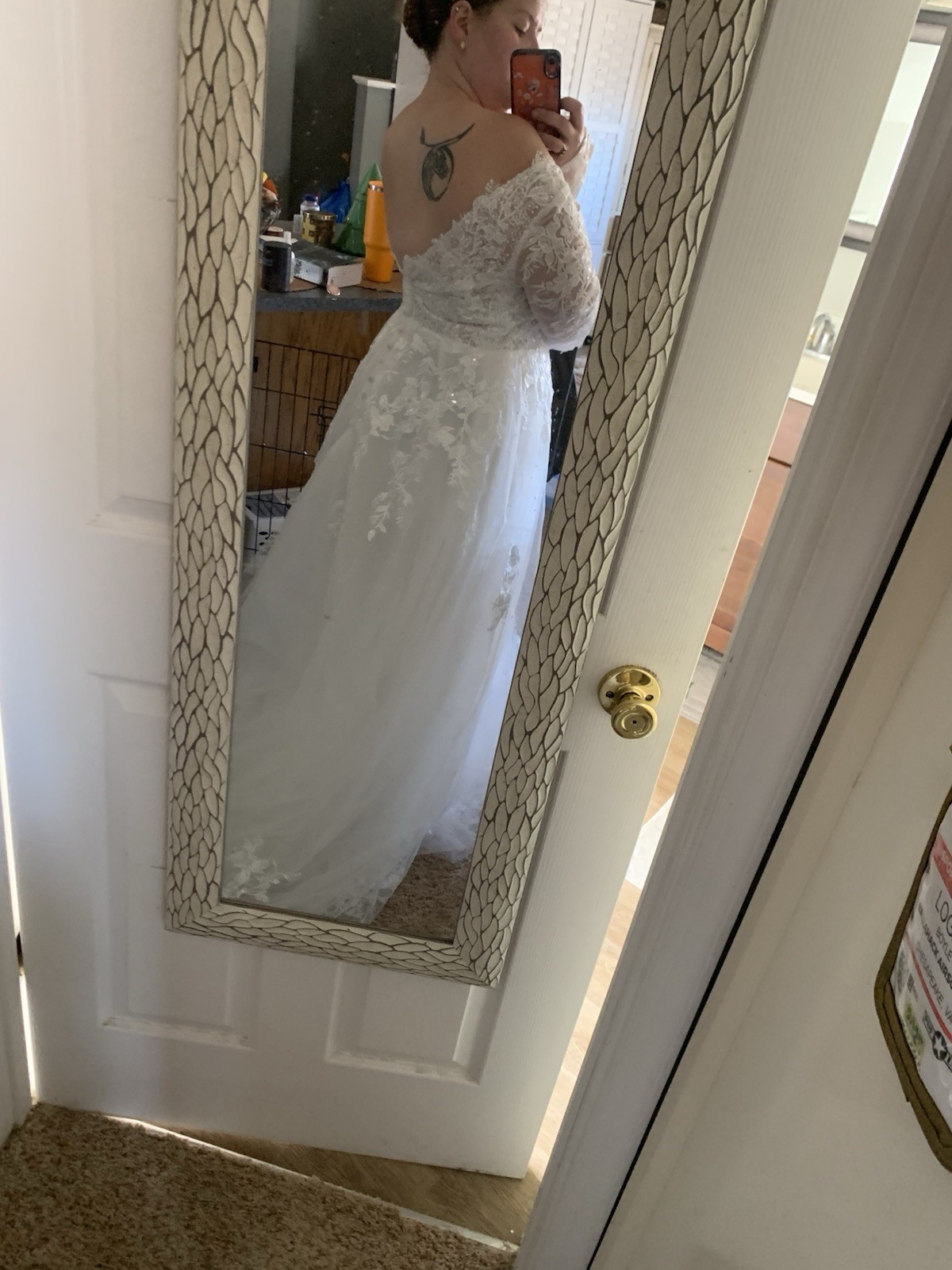 White Lace Scoop Neck Long Sleeve Tulle Ball Gown Wedding Dress Size 14