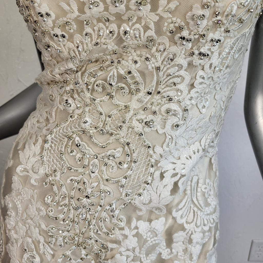 NWT~$2100~LO’ADORO~2/4~IVORY OFF WHITE RHINESTONE DETACHABLE TRAIN WEDDING DRESS