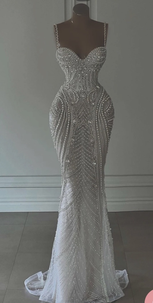 Luluslly Spaghetti-Straps Mermaid Wedding Dress Sleeveless Luxury Beading
