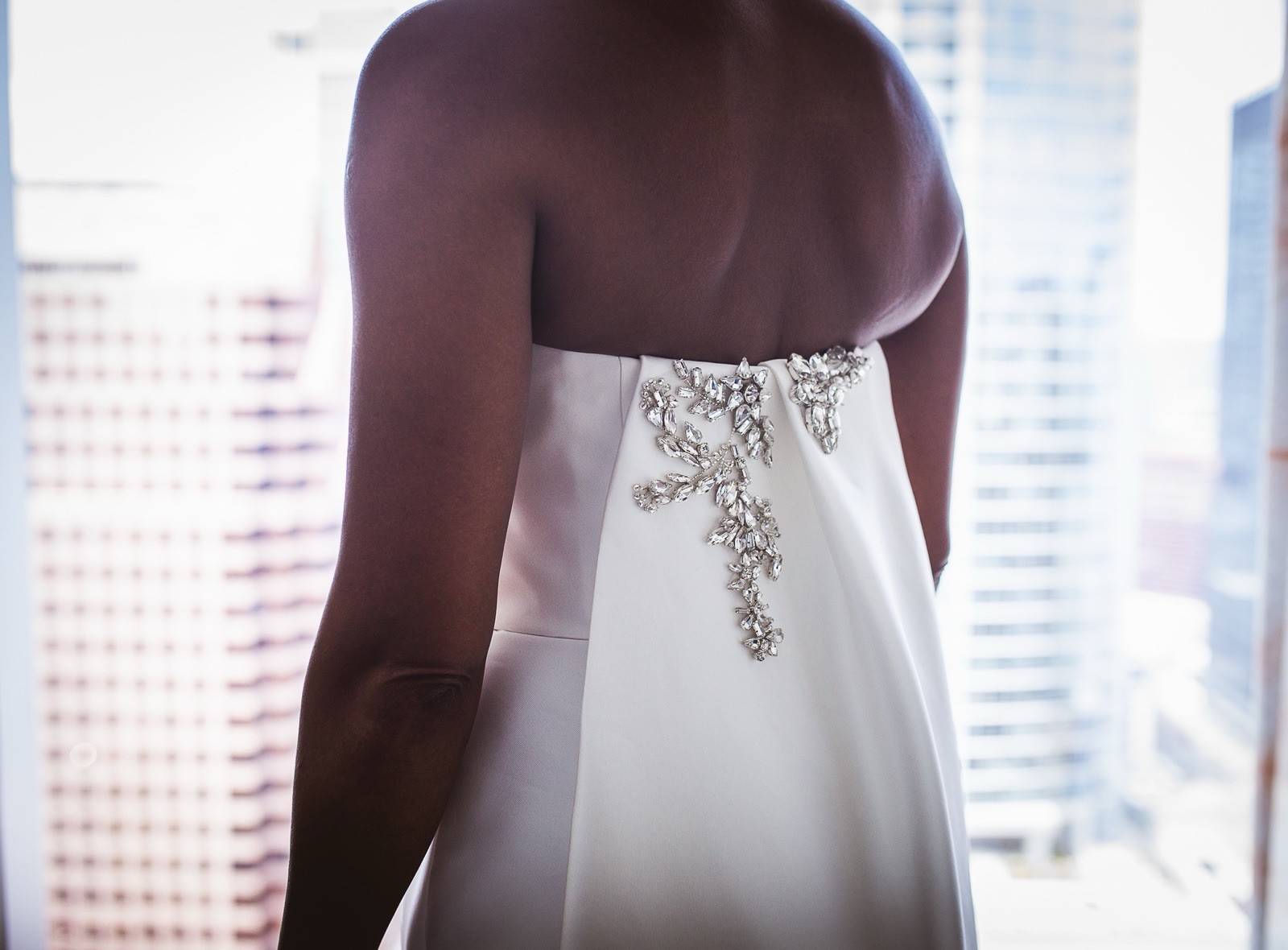STUNNING Amsale Custom-Made Wedding Gown Size 10 (fits like 8)