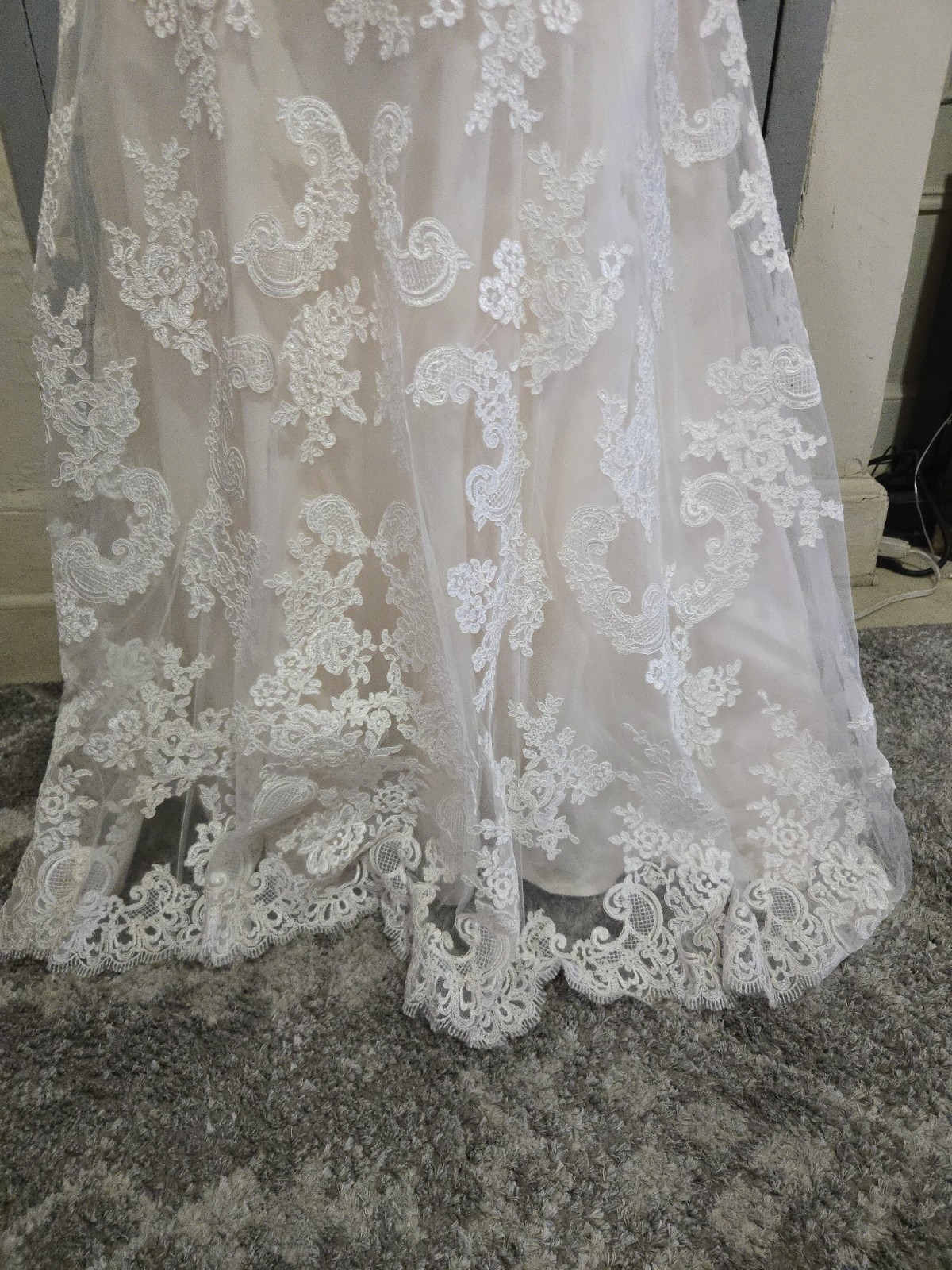 Allure Bridals 9409 Ivory Lace Sweetheart Neckline A-Line Wedding Dress Size 12