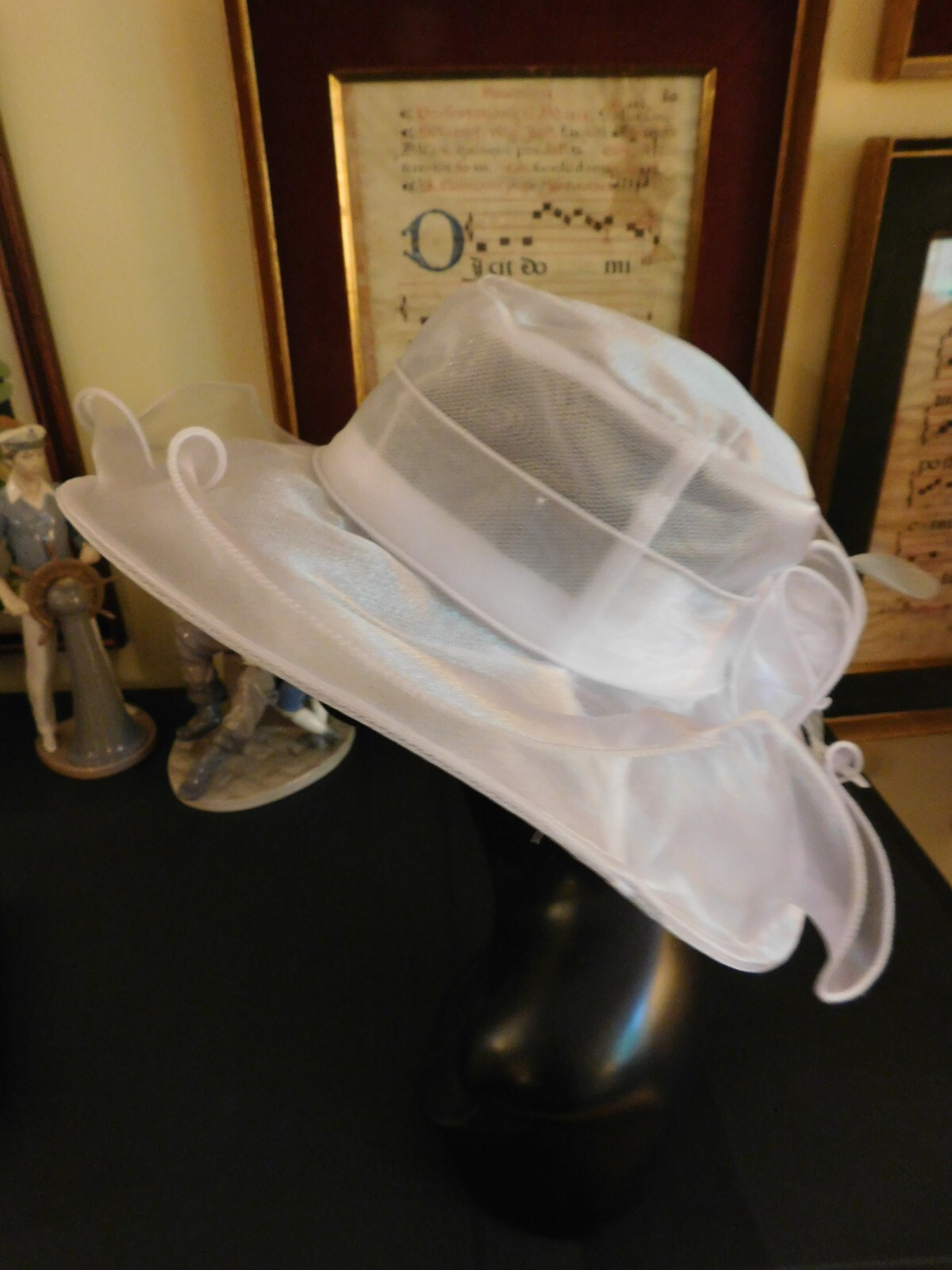 BEAUTIFUL WHITE ORGANZA WIDE BRIM – RUFFLY BRIM WEDDING/SPECIAL OCCASION