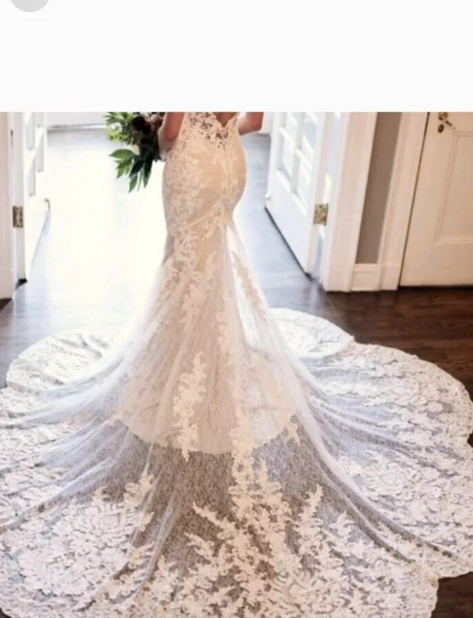 Wedding Gown. Martina Liana
