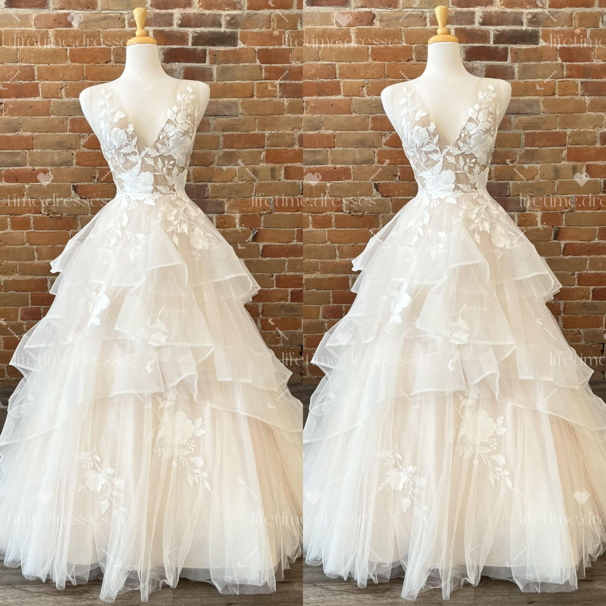 A Line Wedding Dresses V Neck Elegant Sleeveless Lace up Tulle Bridal Gowns