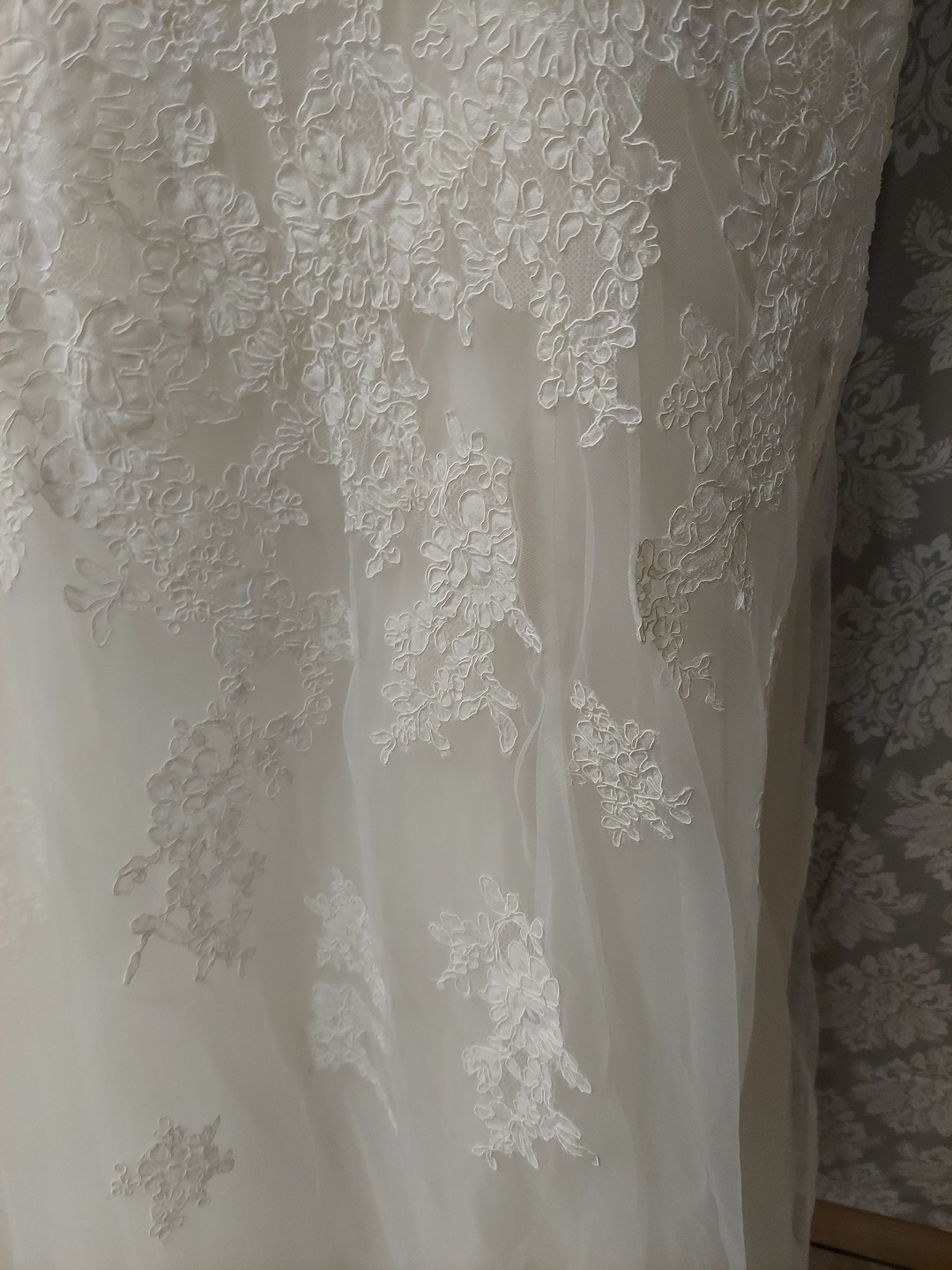 **Mori Lee Full Lace Lt Ivory Beaded Top Optional Sleeve wedding gown**