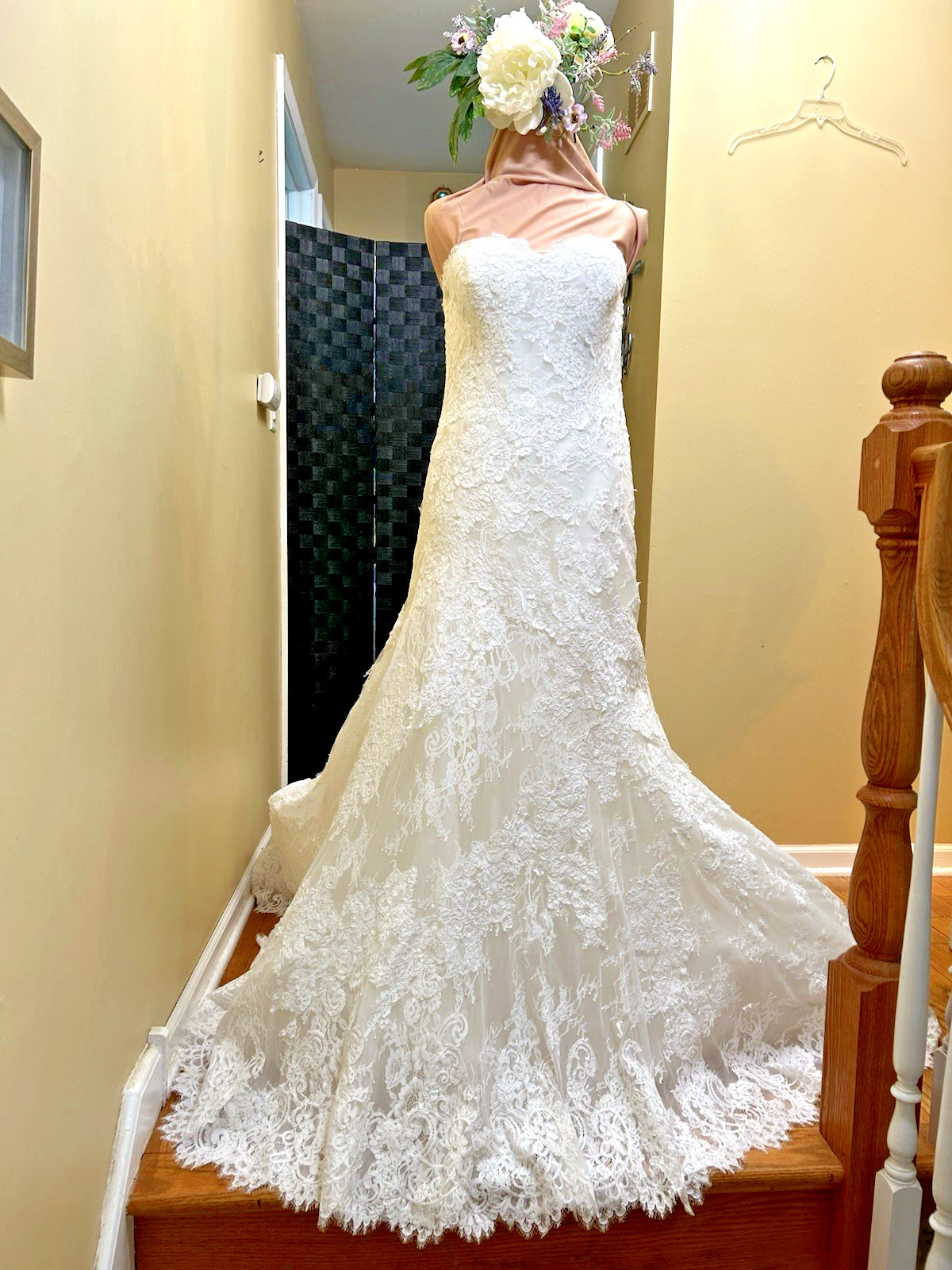 Pronovias Tisha Off White Wedding Dress with Tag Size 16