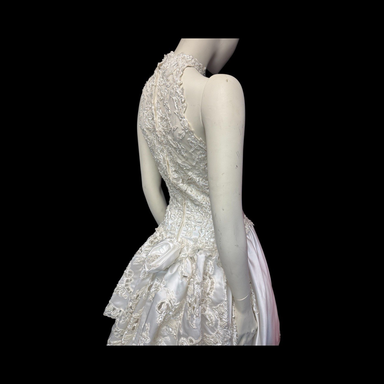 Mori Lee Halter Wedding Dress Size 10 Cream Bustle With Long Train Vintage