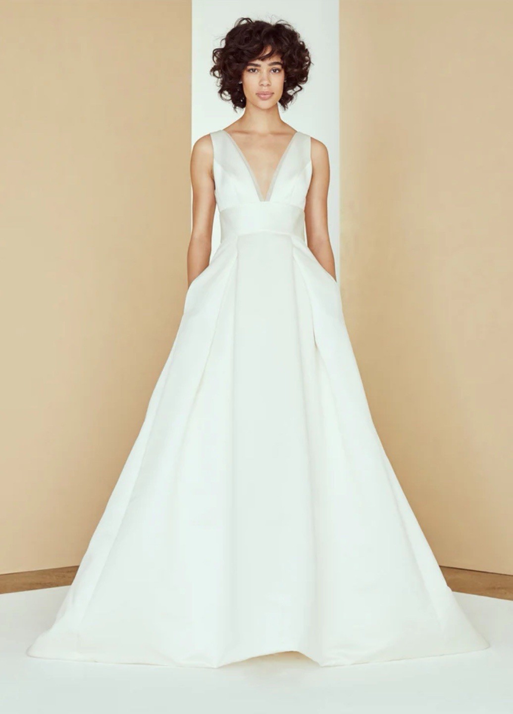 Nouvelle Amsale “Hart” – Ivory Satin Sleeveless V Neck A Line Wedding Dress