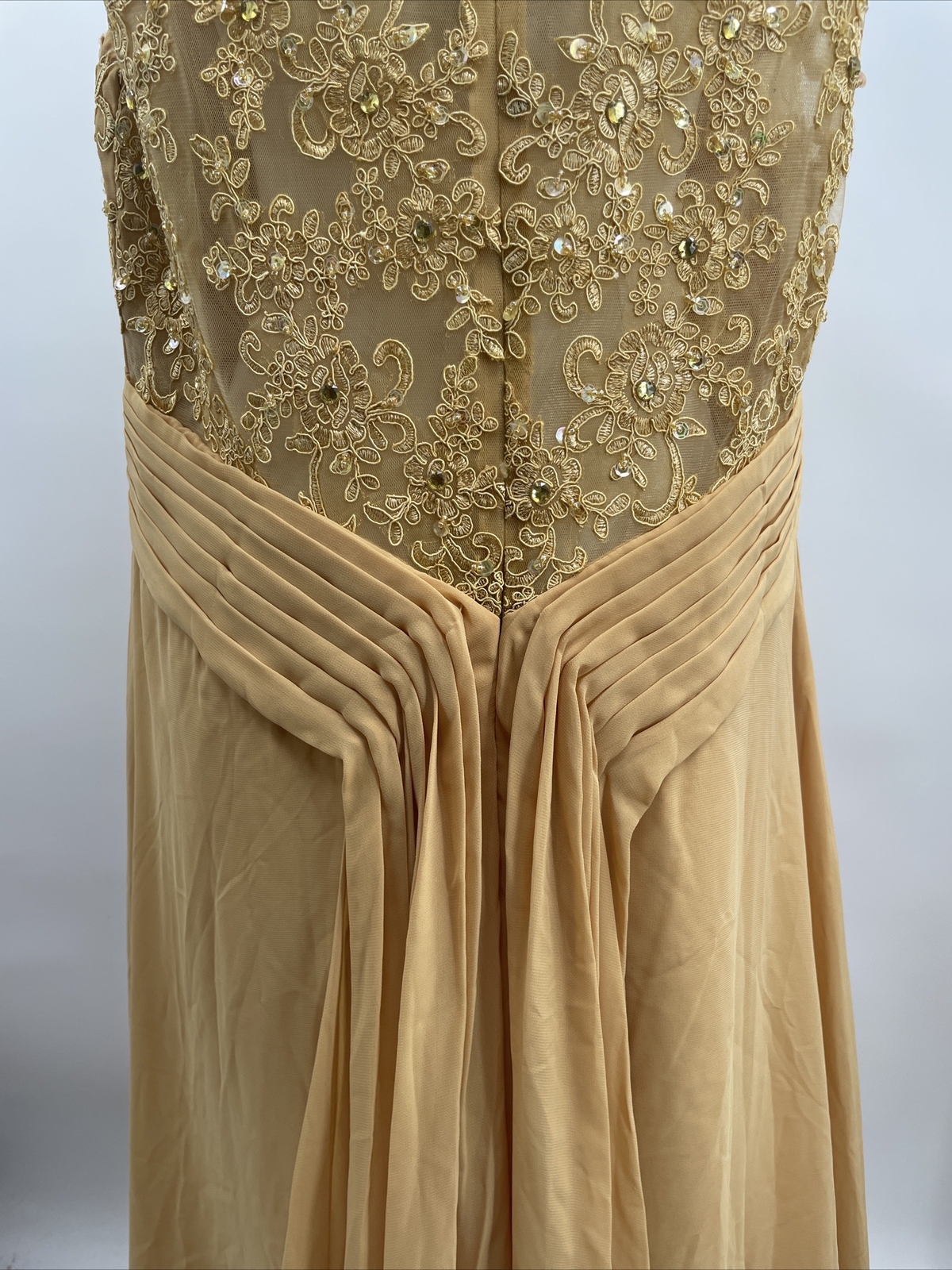 Women’s Wedding Embroidery Mustard Scoop Neck Sleeveless Satin Lace Gown Size 12